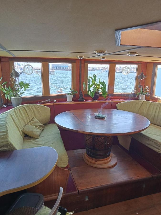 ホテル Bateau De Pirates グリュイッサン エクステリア 写真